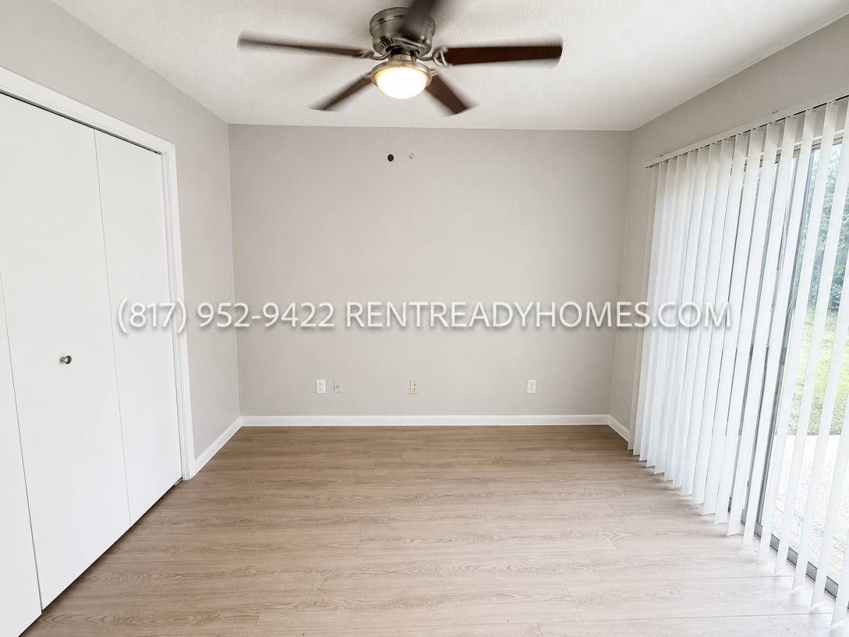 Apartment for rent at 318 Frontier Dr, Bryan, TX 77803