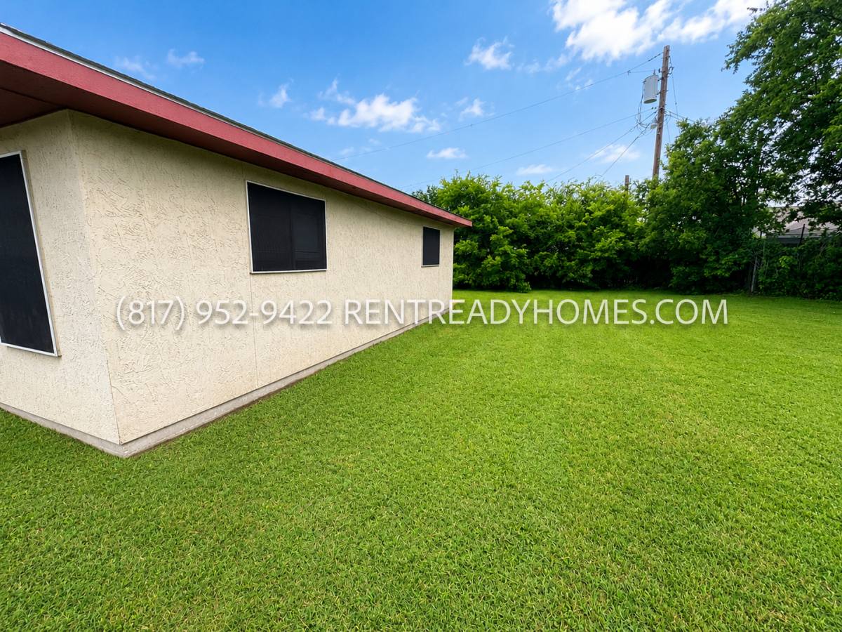 Apartment for rent at 318 Frontier Dr, Bryan, TX 77803