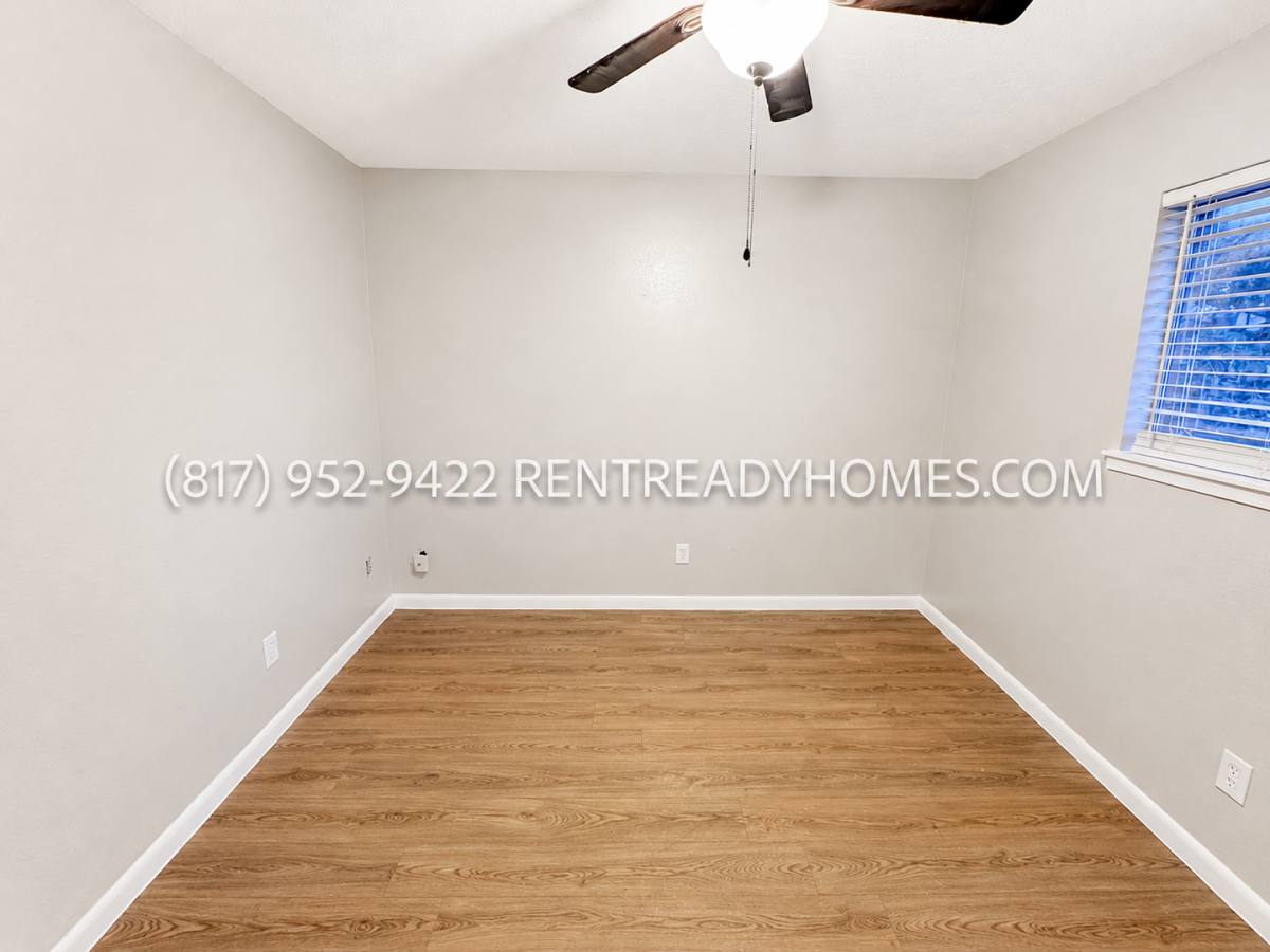 Apartment for rent at 318 Frontier Dr, Bryan, TX 77803