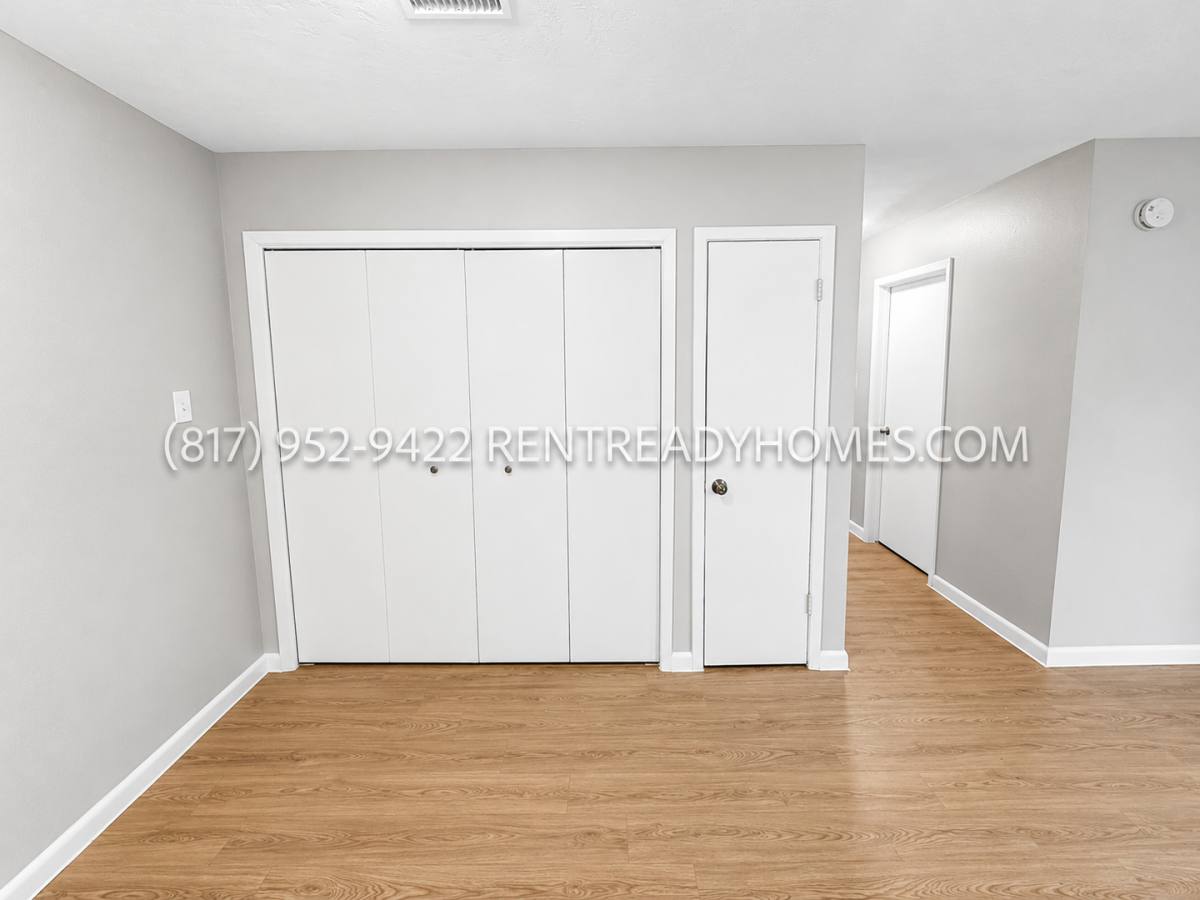 Apartment for rent at 318 Frontier Dr, Bryan, TX 77803