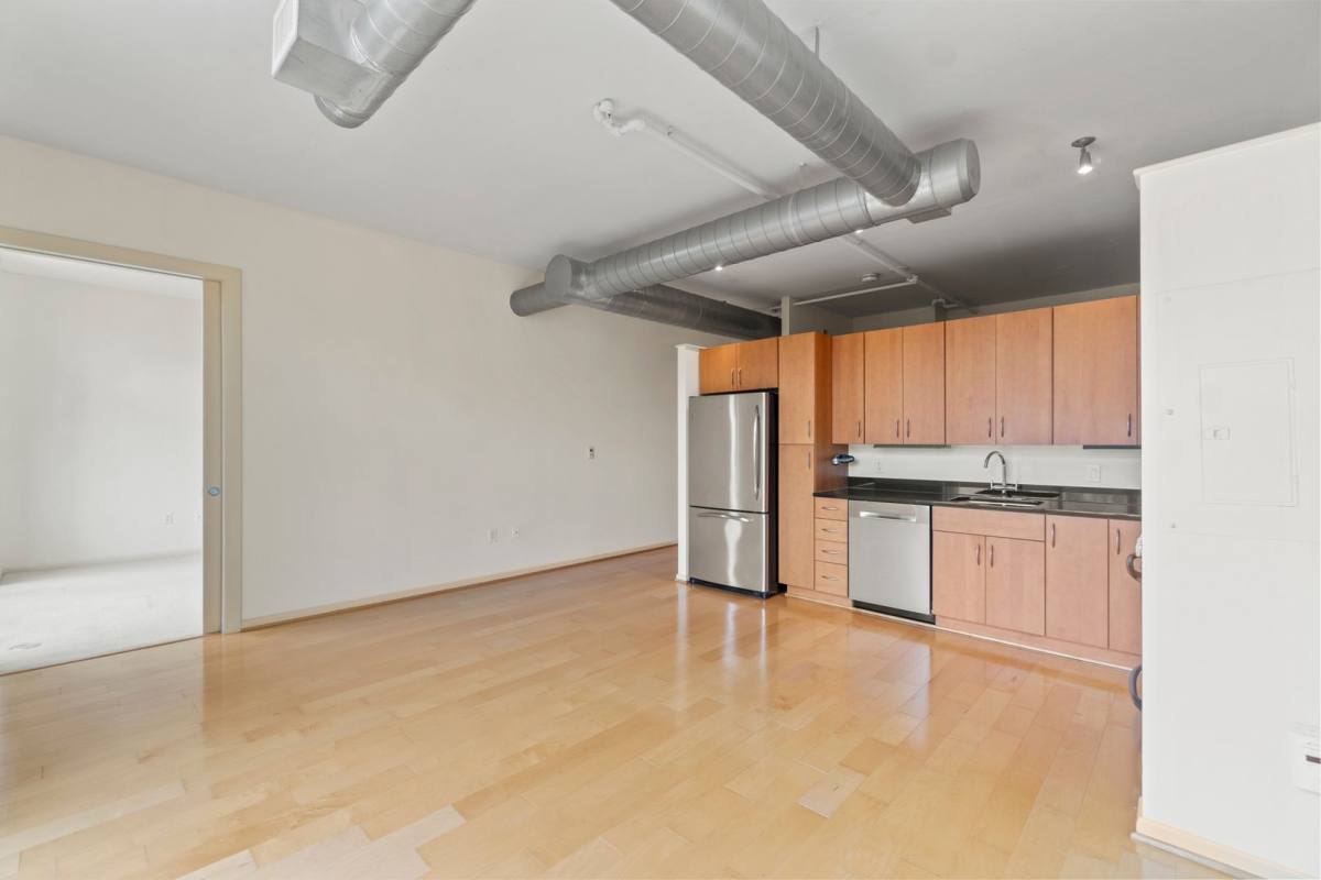 Apartment for rent at 811 4th St NW, Washington, DC 20001