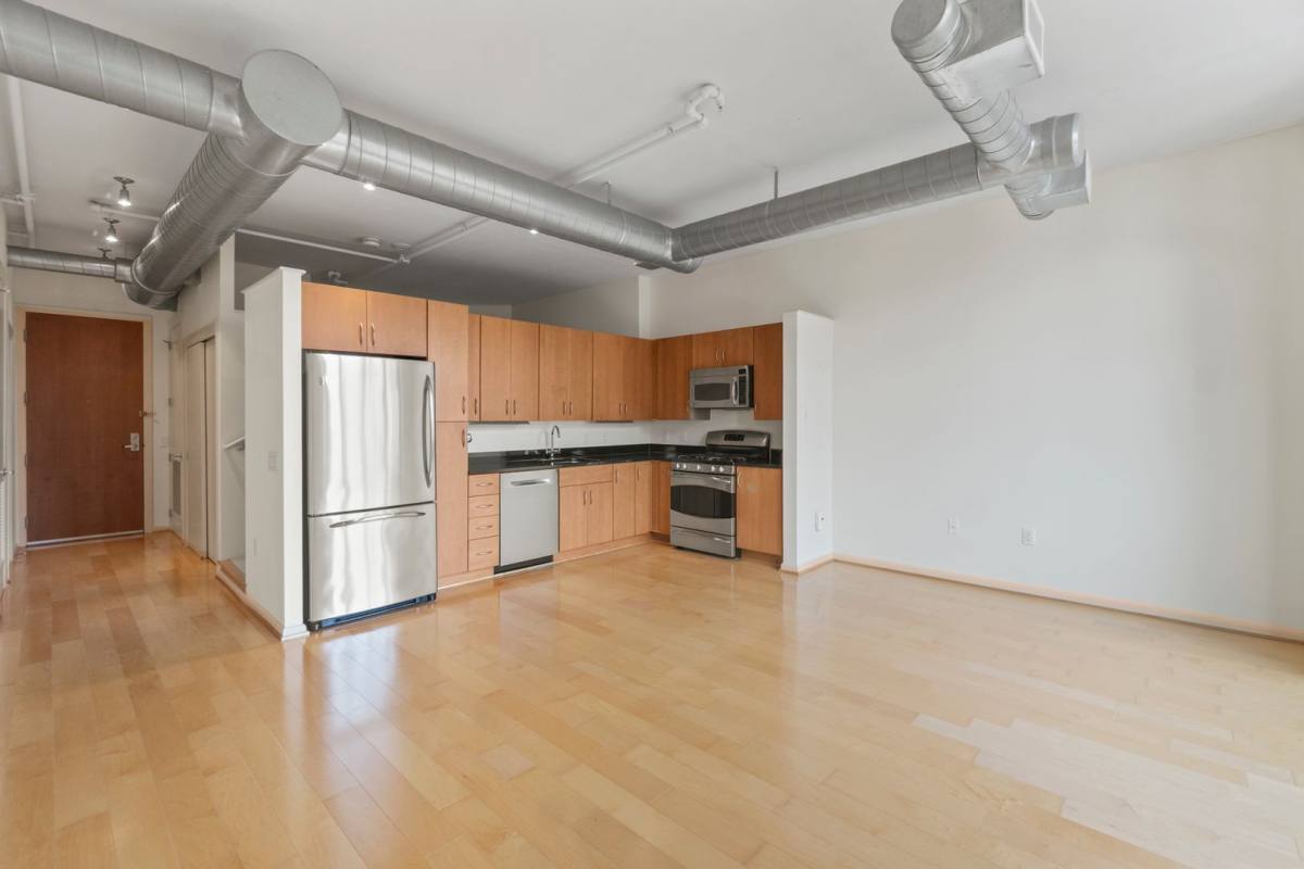 Apartment for rent at 811 4th St NW, Washington, DC 20001