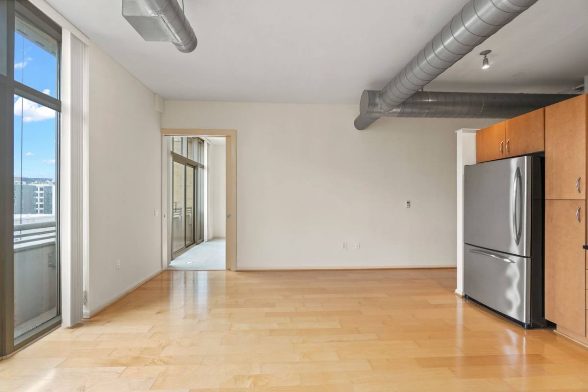 Apartment for rent at 811 4th St NW, Washington, DC 20001