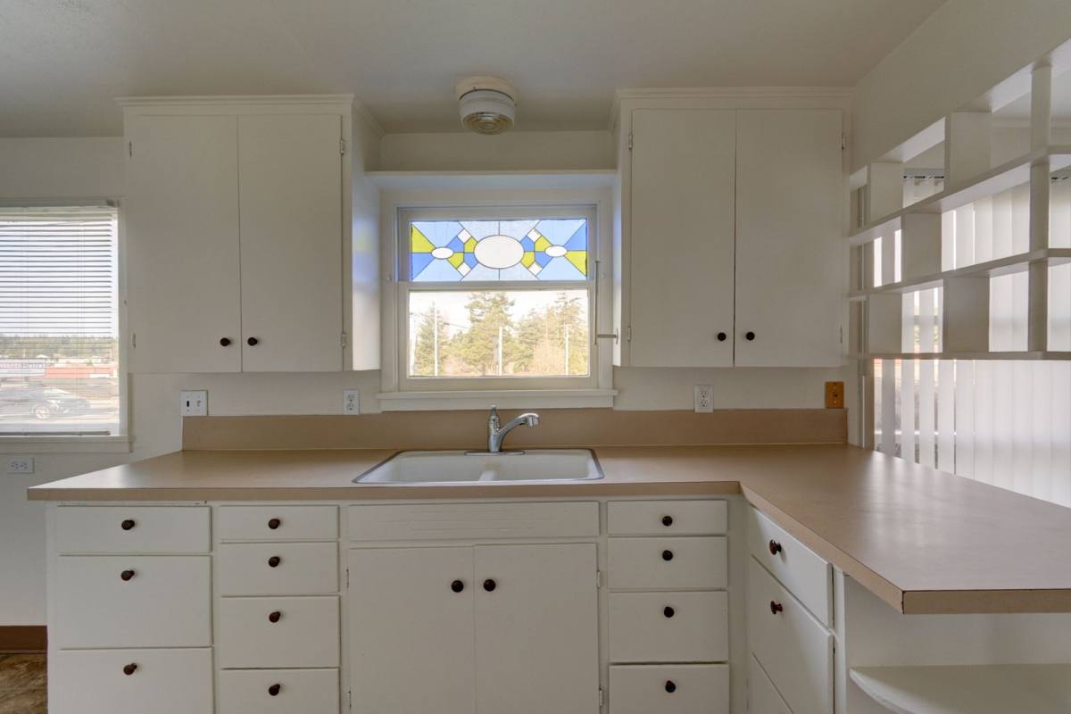 House for rent at 33010 State Route 20, Oak Harbor, WA 98277