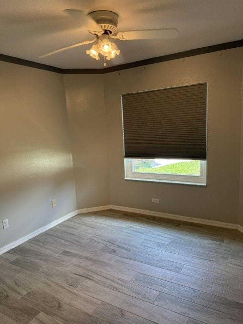 House for rent at 6633 Foxmoor Dr, Zephyrhills, FL 33542