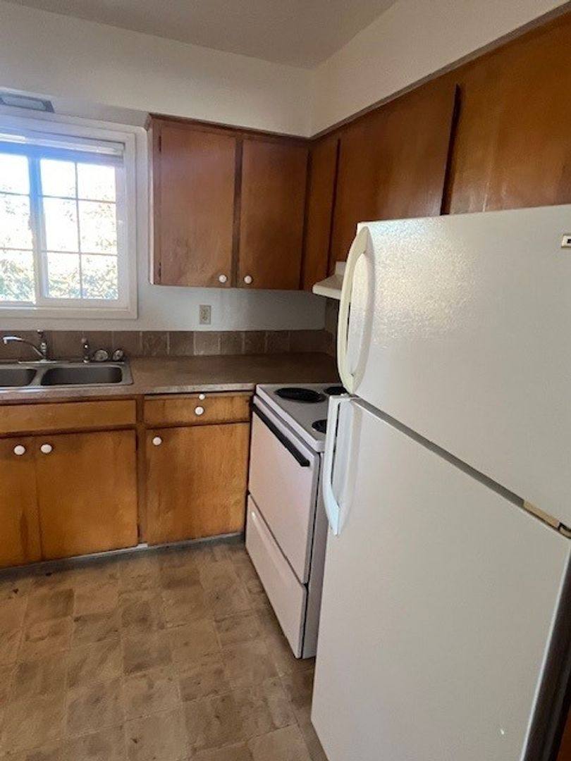 Apartment for rent at 16360 SE Stark St, Portland, OR 97233