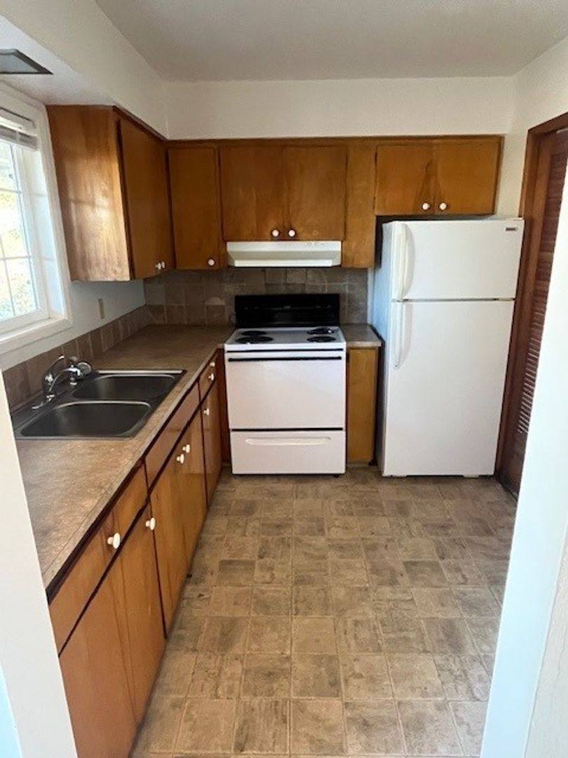Apartment for rent at 16360 SE Stark St, Portland, OR 97233