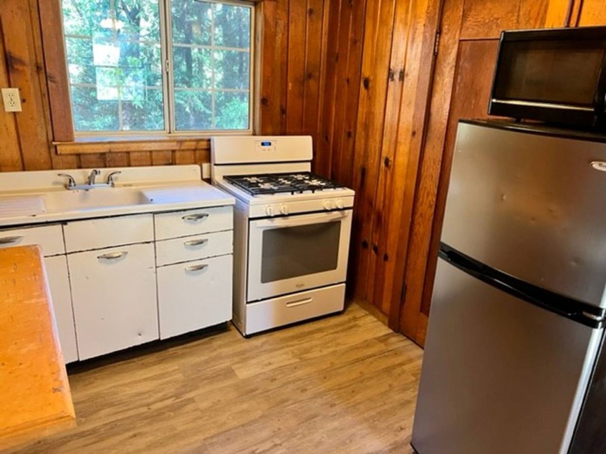 House for rent at 22997 N Tuolumne Rd, Twain Harte, CA 95383