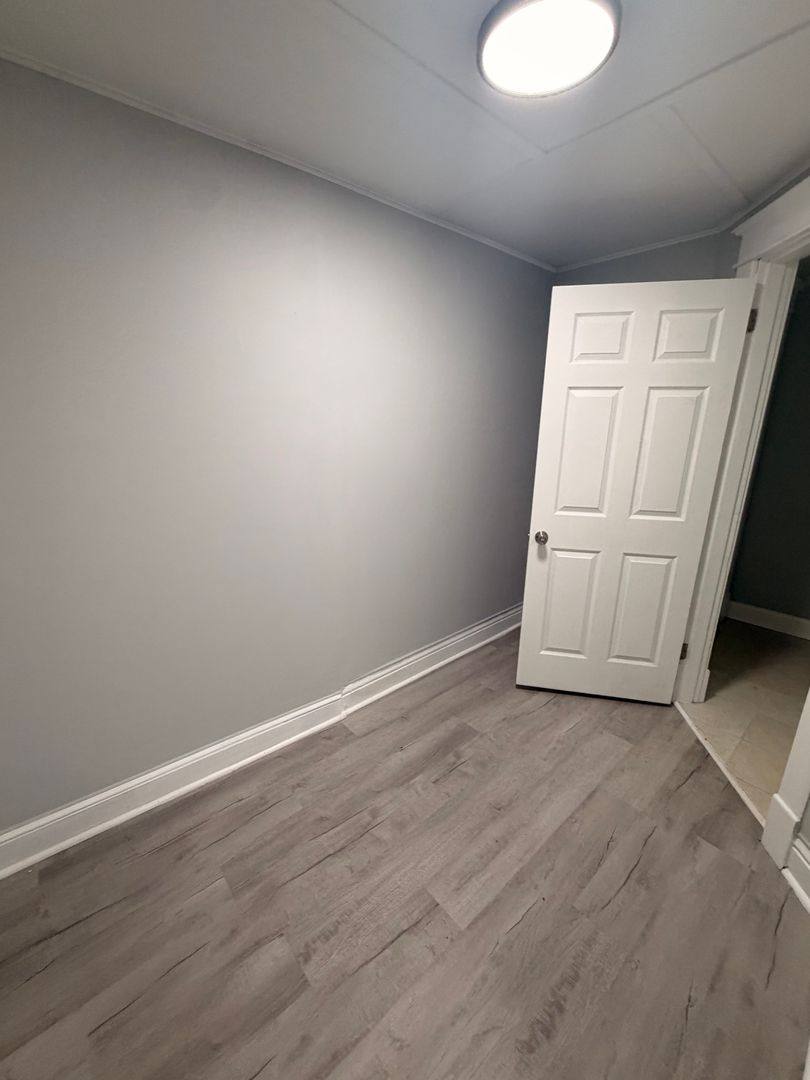 Apartment for rent at 4140 W Broadway, Louisville, KY 40211