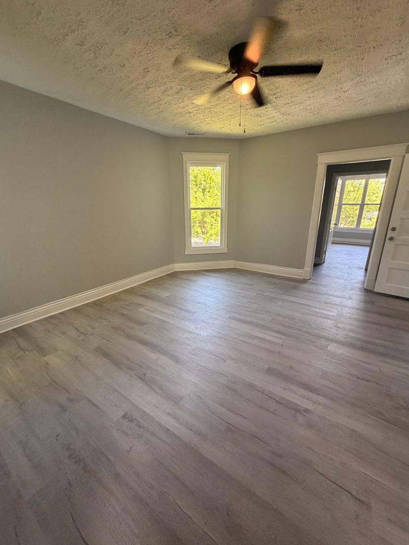 Apartment for rent at 4140 W Broadway, Louisville, KY 40211