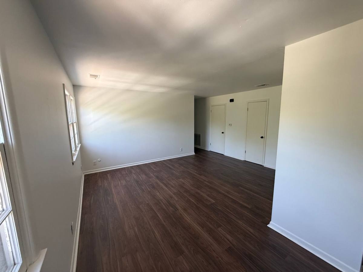 Apartment for rent at 6709 N University St, Peoria, IL 61614