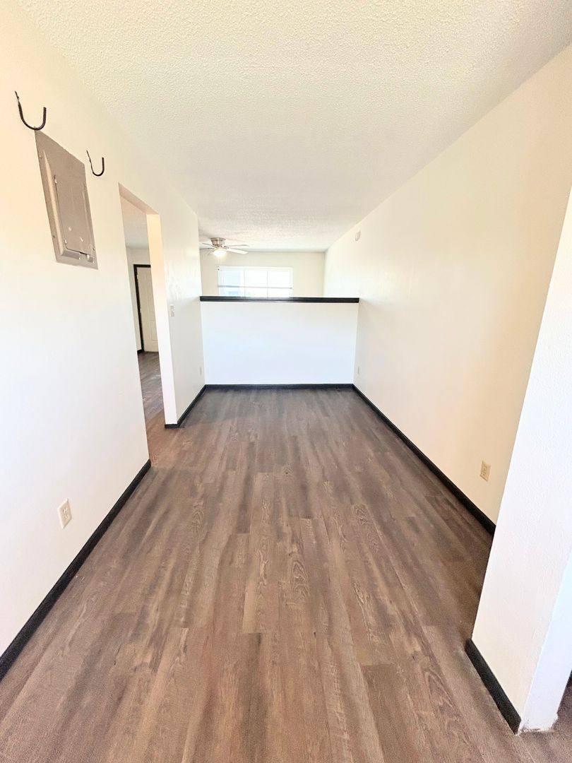 Apartment for rent at 900 E 11th Ave, Hutchinson, KS 67501