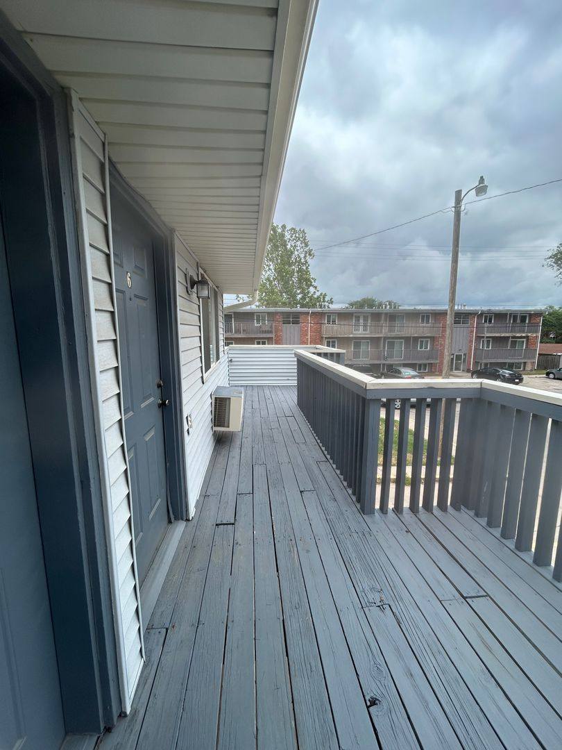 Apartment for rent at 900 E 11th Ave, Hutchinson, KS 67501