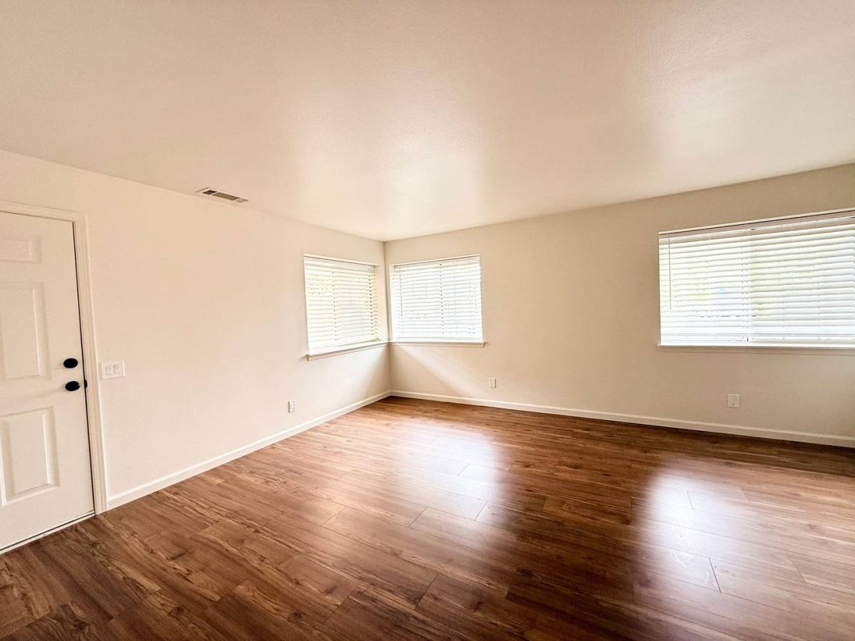 House for rent at 305 S G St, Lompoc, CA 93436