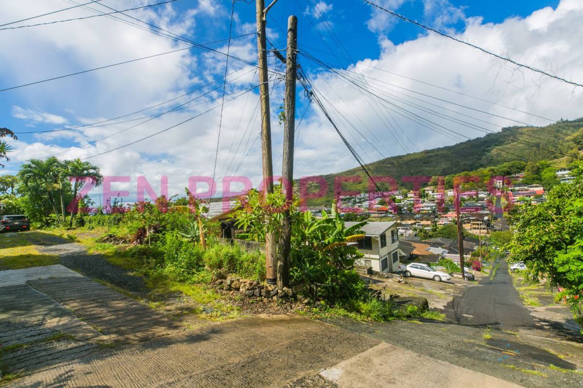 House for rent at 1555 Moani St, Honolulu, HI 96819