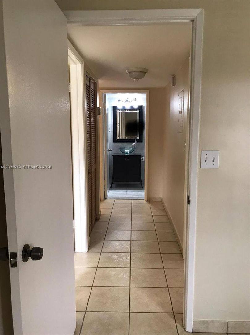 House for rent at 341 W Park Dr, Miami, FL 33172