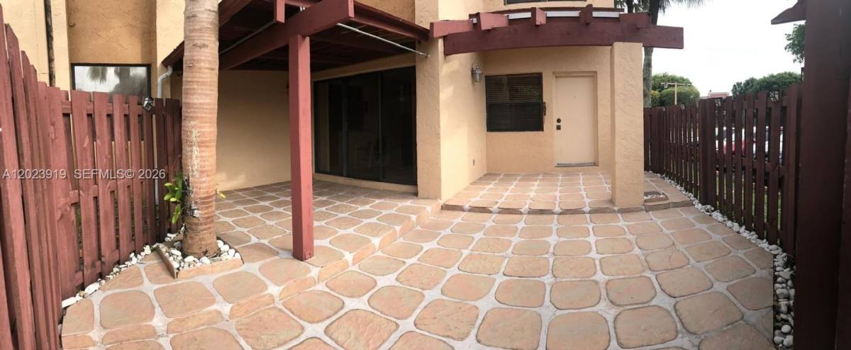 House for rent at 341 W Park Dr, Miami, FL 33172