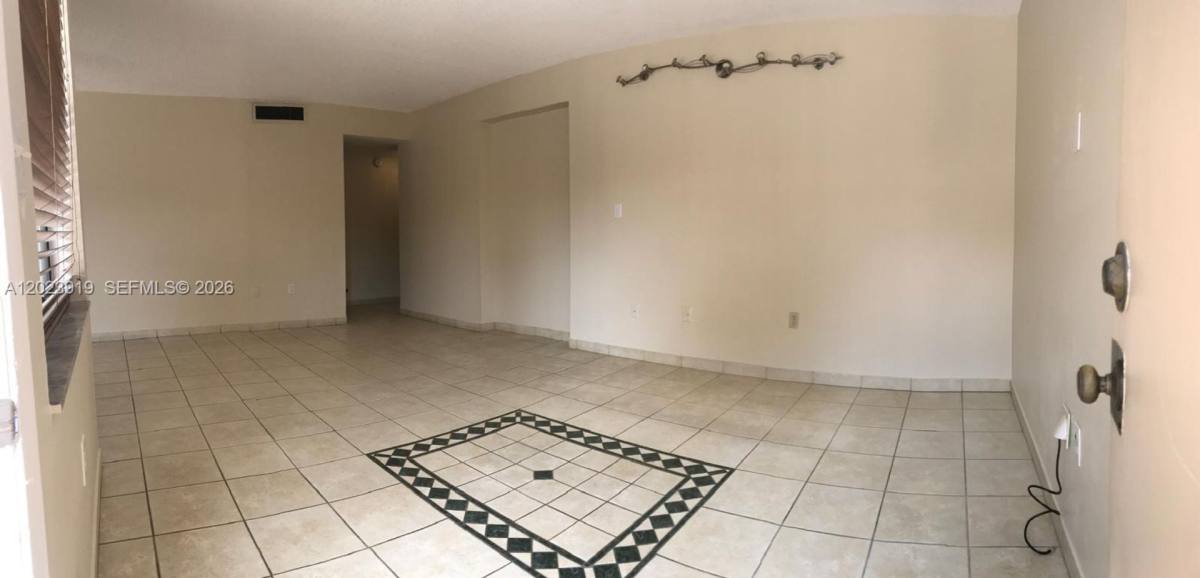House for rent at 341 W Park Dr, Miami, FL 33172