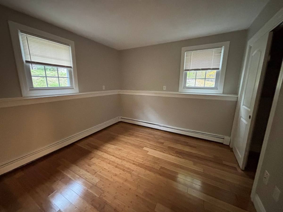 Apartment for rent at 14-35 Stonehenge Rd, Londonderry, NH 03053