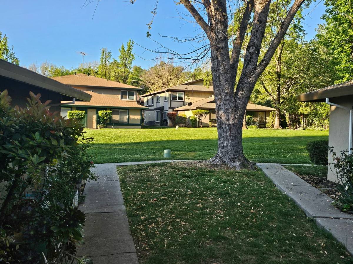 Apartment for rent at 3711 Galena Dr, Auburn, CA 95602