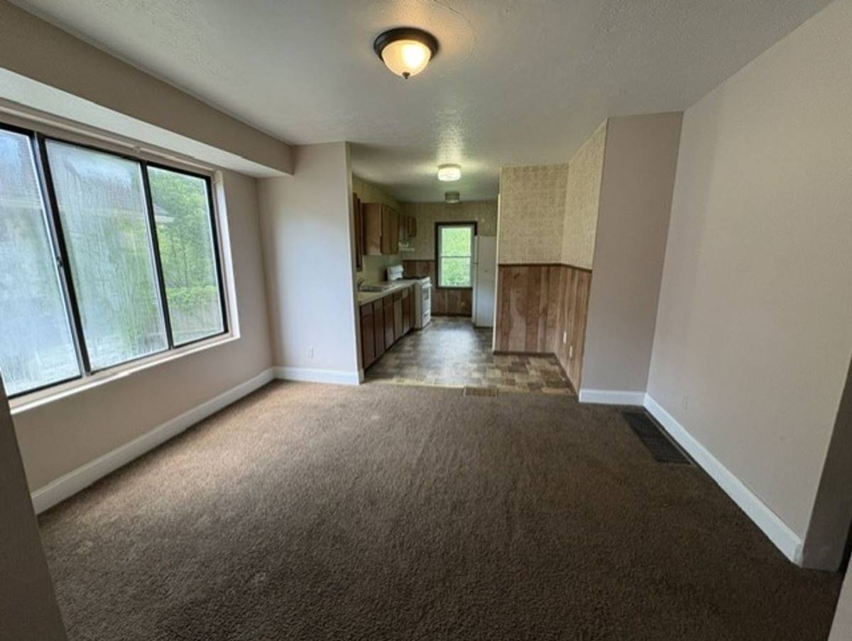 House for rent at 680 Grifton Ave, Akron, OH 44305