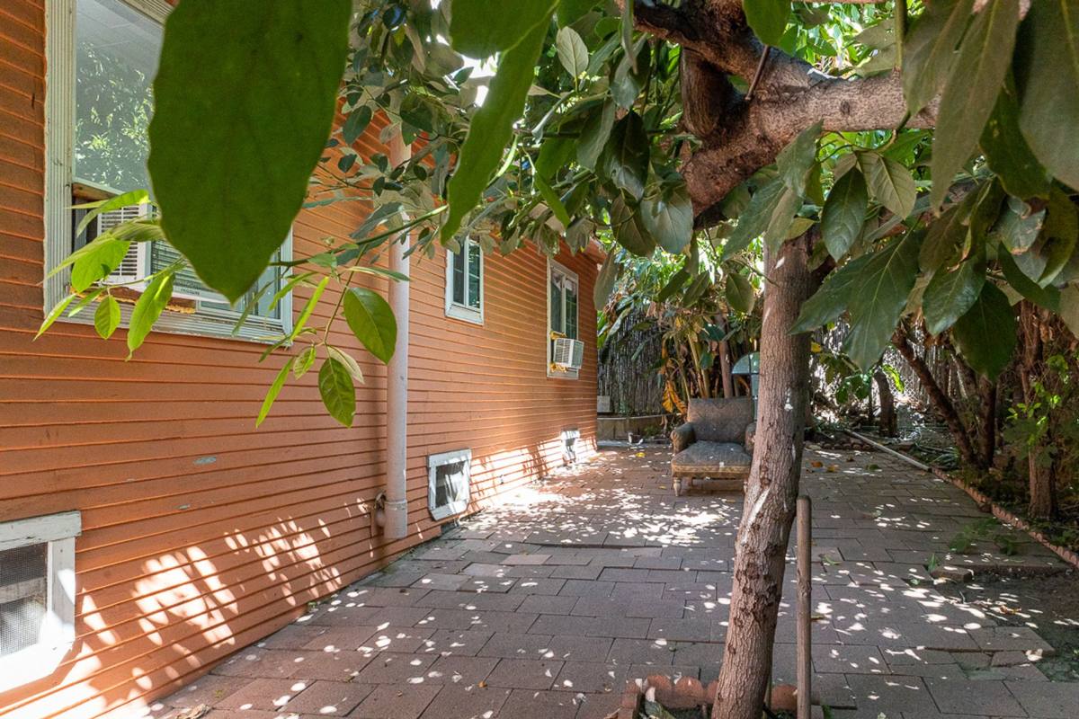 Apartment for rent at 719 N Coronado St, Los Angeles, CA 90026