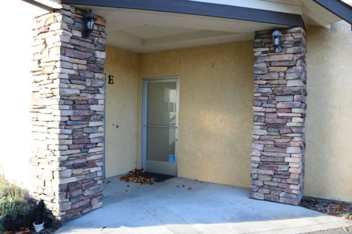 Apartment for rent at 3943 Walnut Dr, Eureka, CA 95503