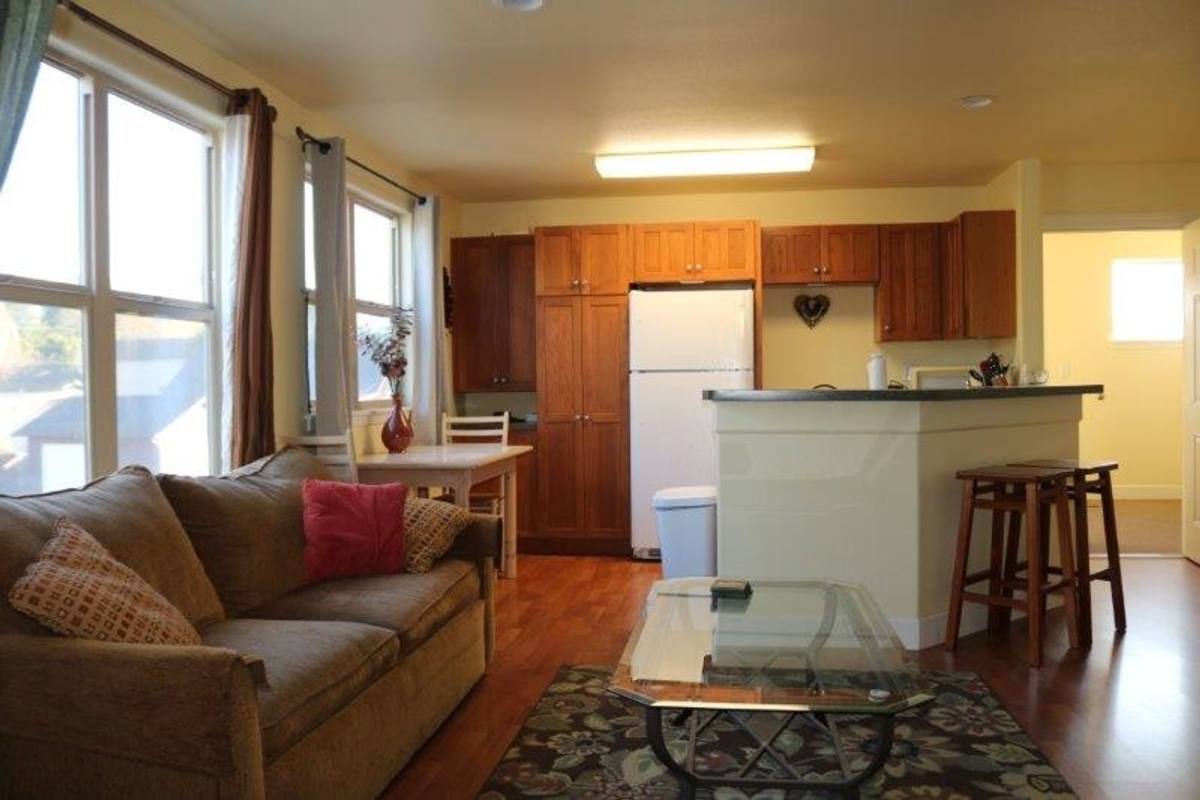 Apartment for rent at 3943 Walnut Dr, Eureka, CA 95503