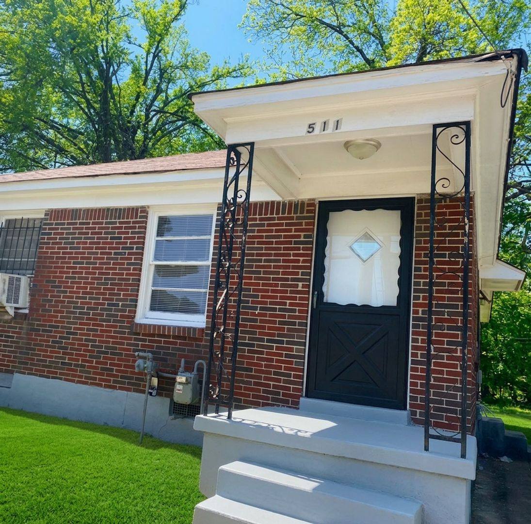 Apartment for rent at 511 513 Boston St, Memphis, TN 38111