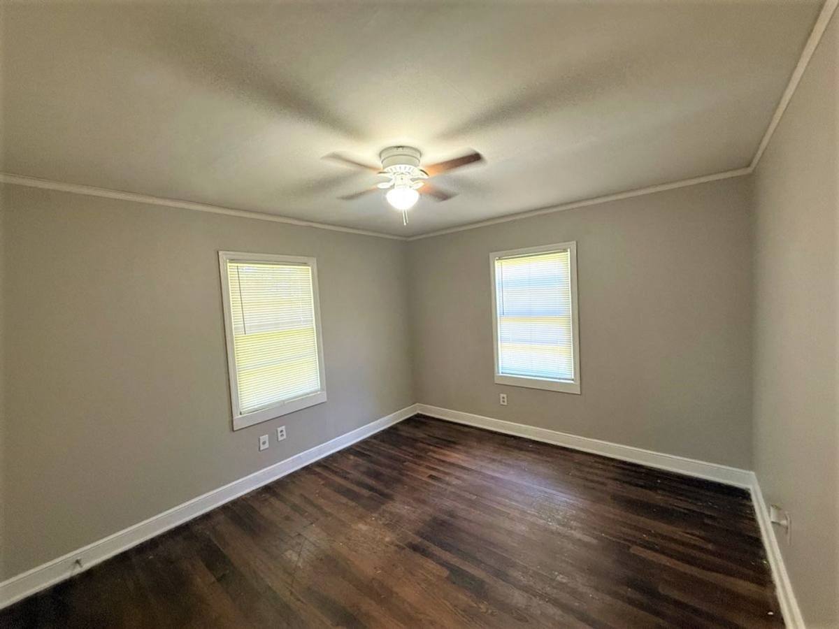 Apartment for rent at 511 513 Boston St, Memphis, TN 38111