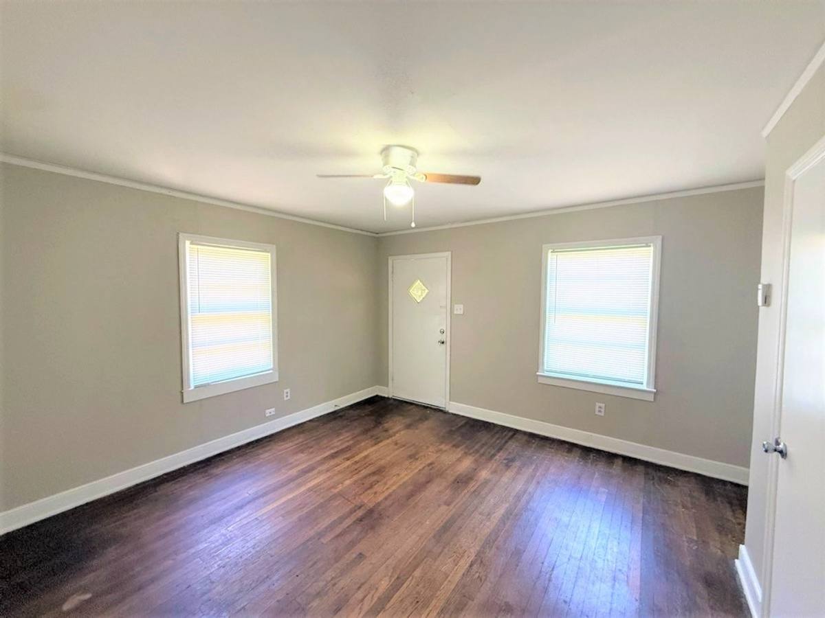 Apartment for rent at 511 513 Boston St, Memphis, TN 38111