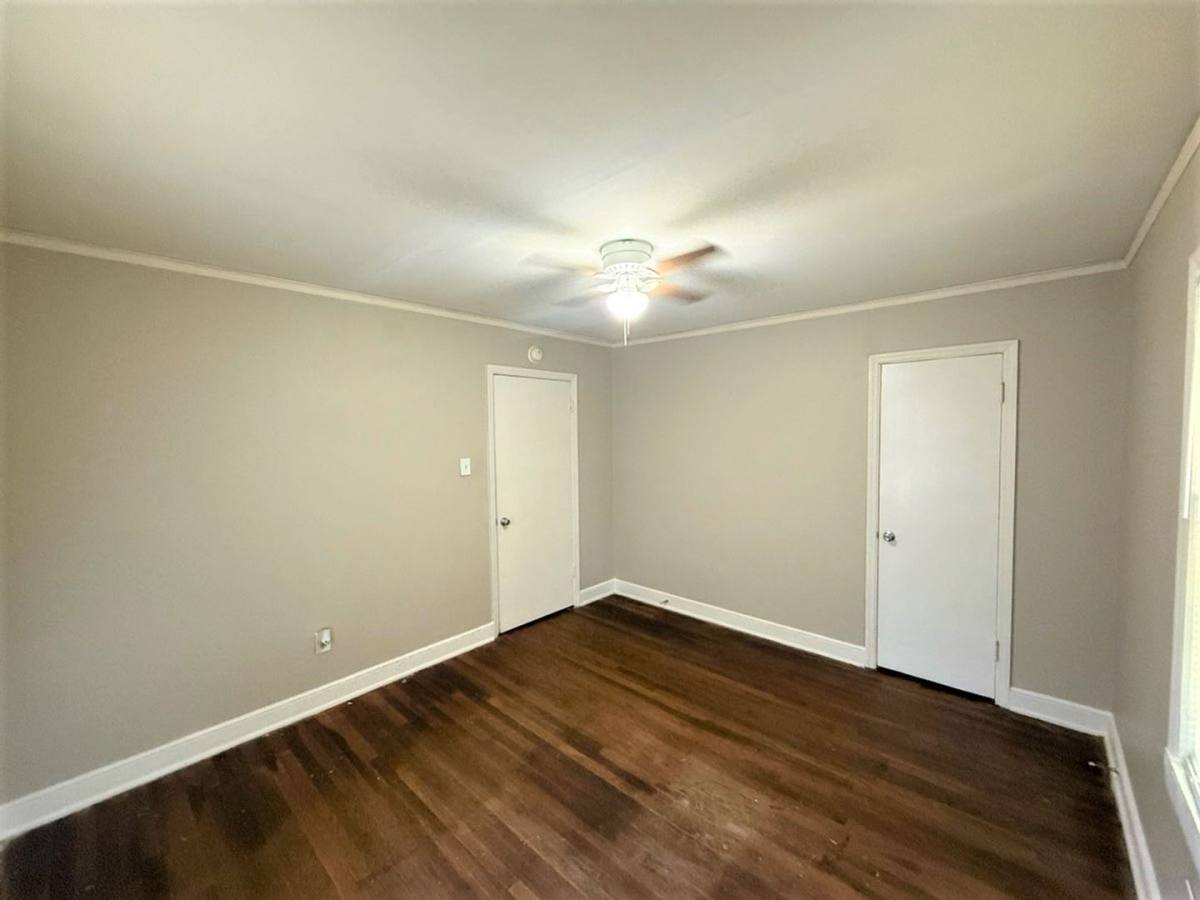 Apartment for rent at 511 513 Boston St, Memphis, TN 38111