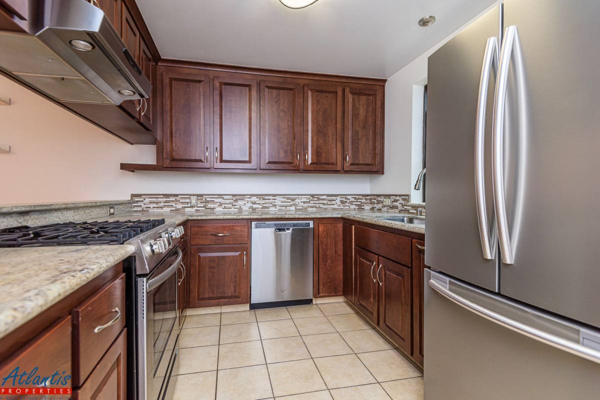 Condo for rent at 225 High St, Palo Alto, CA 94301