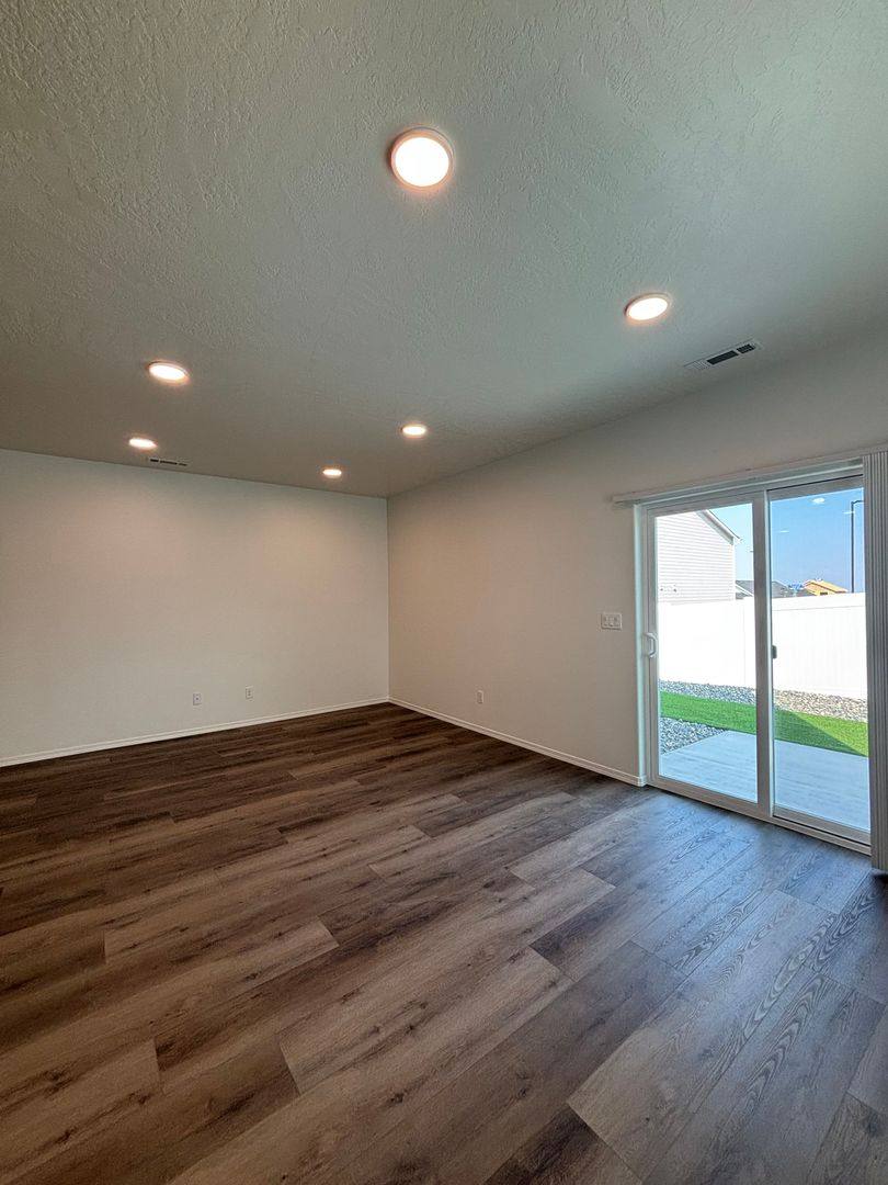 Townhouse for rent at 3672 S Roosevelt St, Kennewick, WA 99338