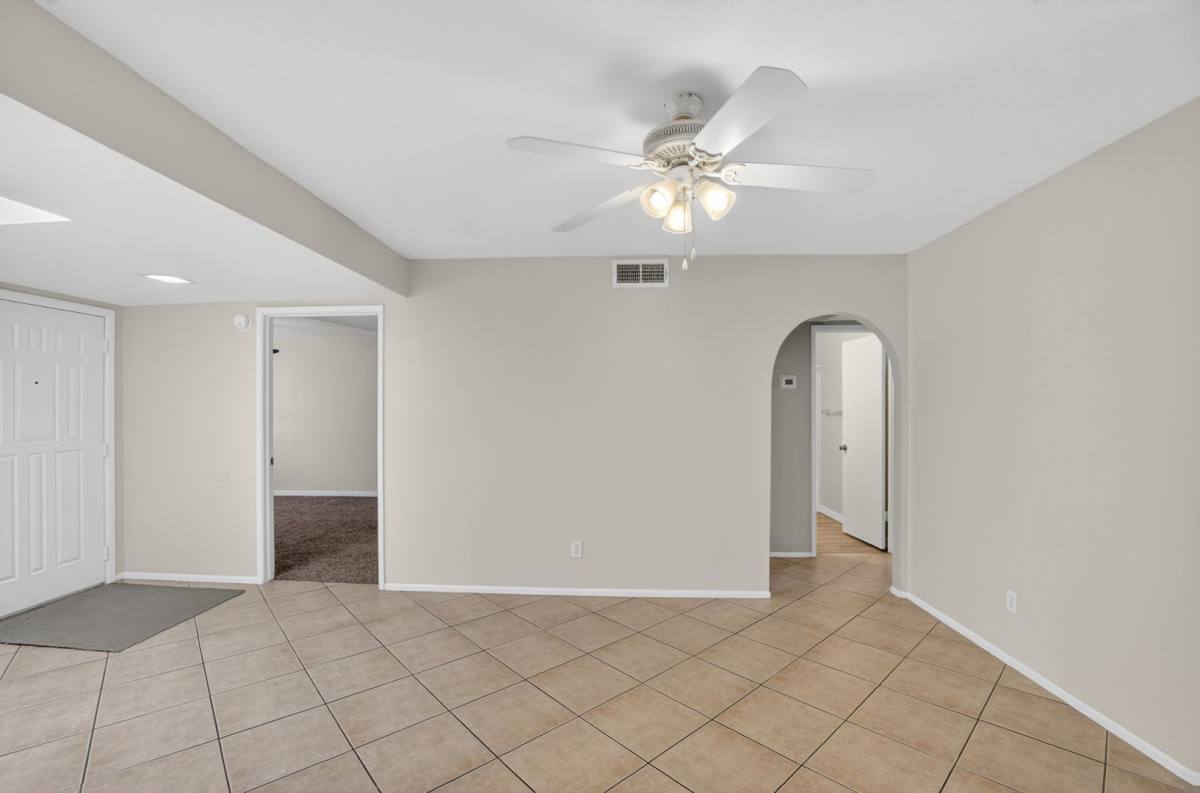 Townhouse for rent at 517 W Duke Dr, Tempe, AZ 85283