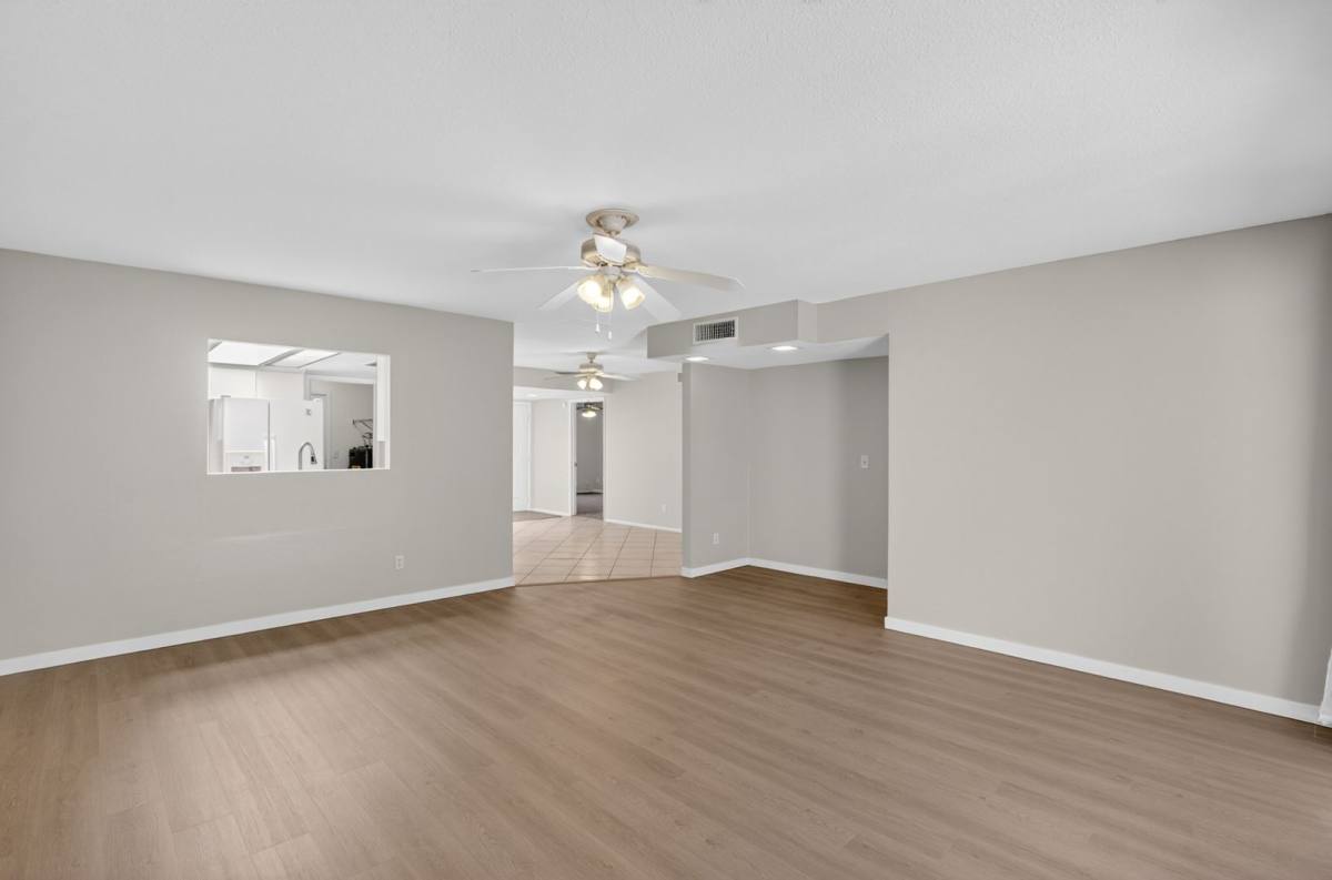 Townhouse for rent at 517 W Duke Dr, Tempe, AZ 85283
