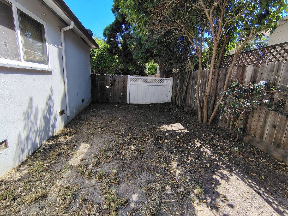 Apartment for rent at 1148 E Fairmont Ave, Modesto, CA 95350