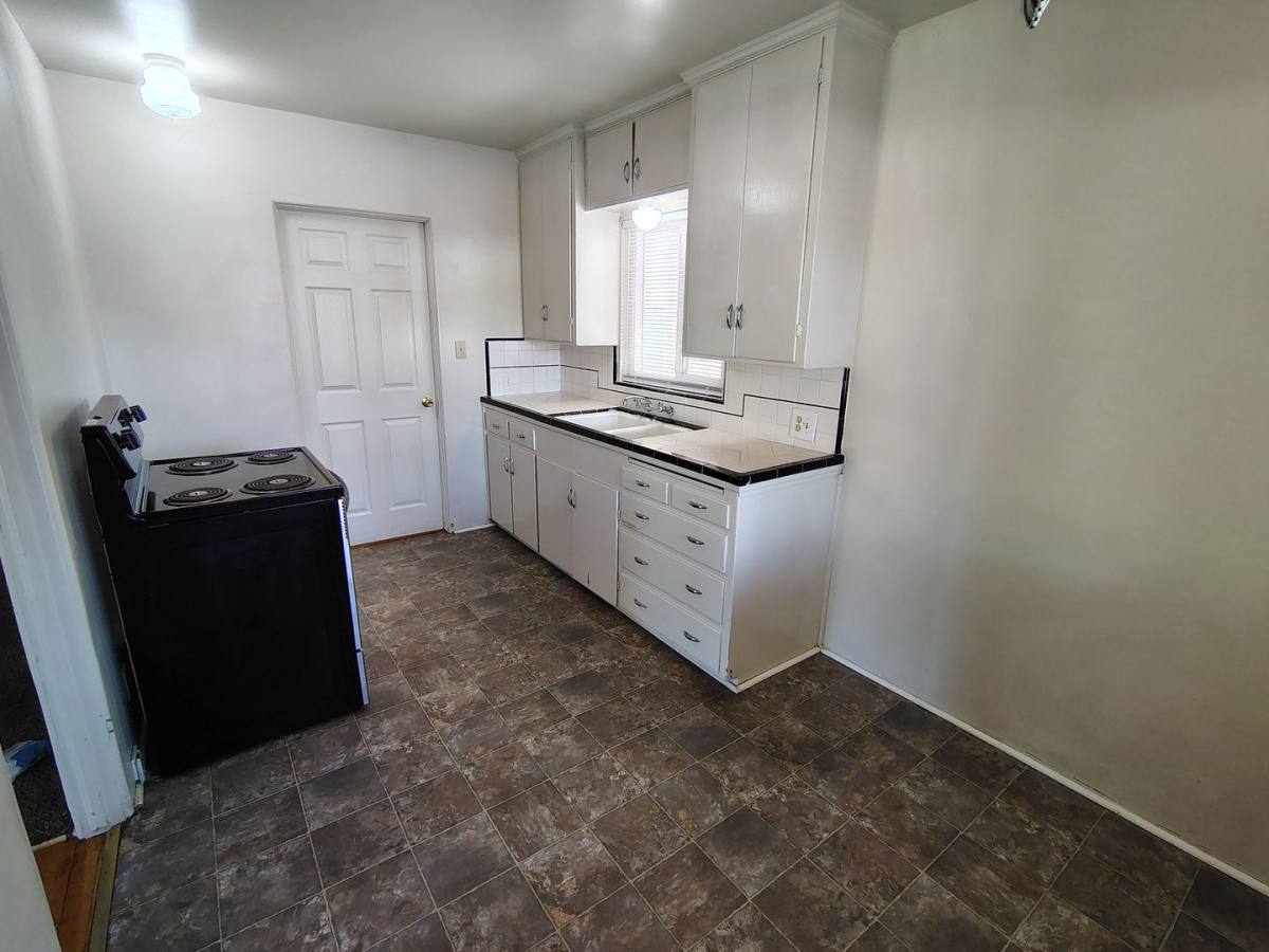 Apartment for rent at 1148 E Fairmont Ave, Modesto, CA 95350