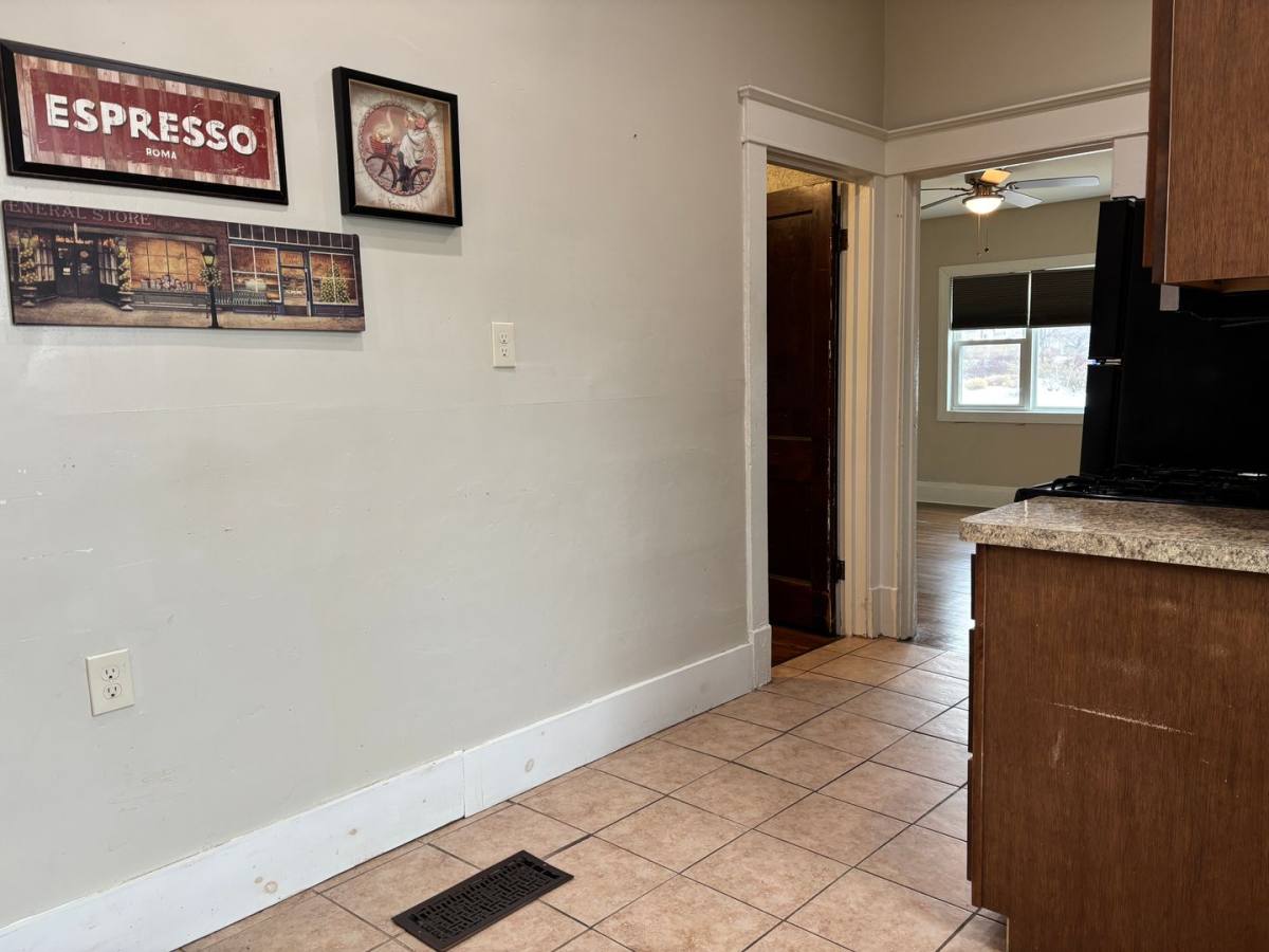 Apartment for rent at 606 Amherst St, Buffalo, NY 14207