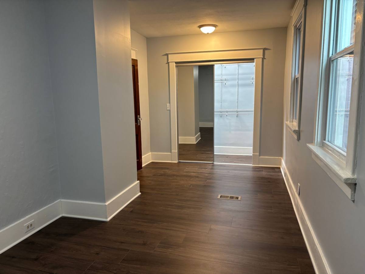 Apartment for rent at 606 Amherst St, Buffalo, NY 14207