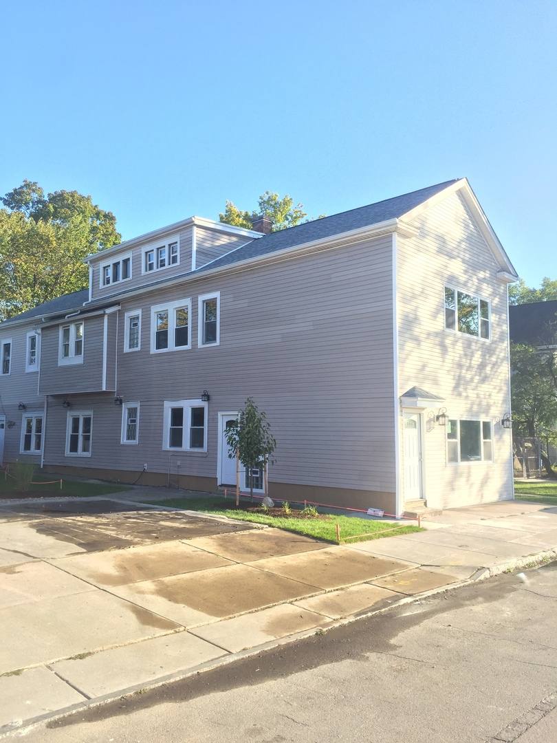 Apartment for rent at 606 Amherst St, Buffalo, NY 14207