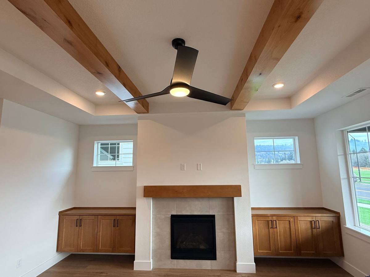 House for rent at 2451 N Villa Rd, Newberg, OR 97132