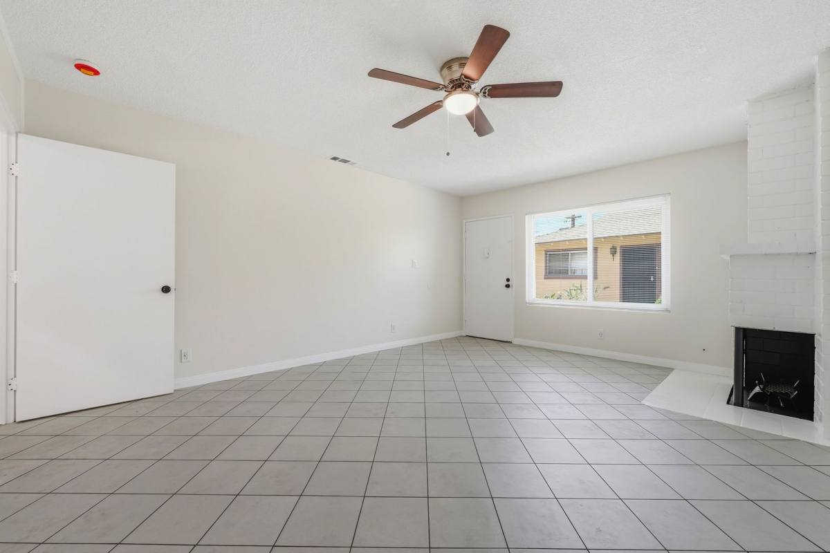 Condo for rent at 1531 E La Palma Ave, Anaheim, CA 92805