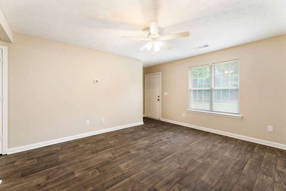 Townhouse for rent at 301 Hays Mill Rd, Carrollton, GA 30117