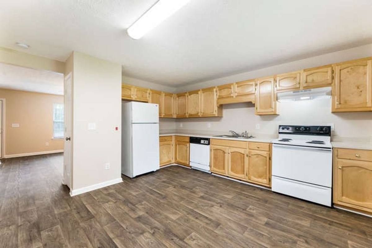Townhouse for rent at 301 Hays Mill Rd, Carrollton, GA 30117