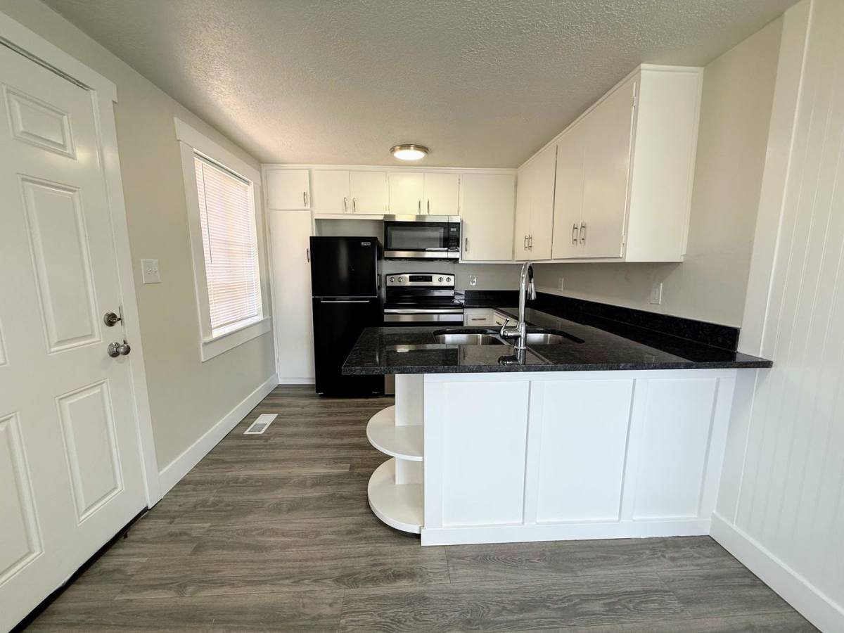 Apartment for rent at 2544 S 200 E, Salt Lake City, UT 84115