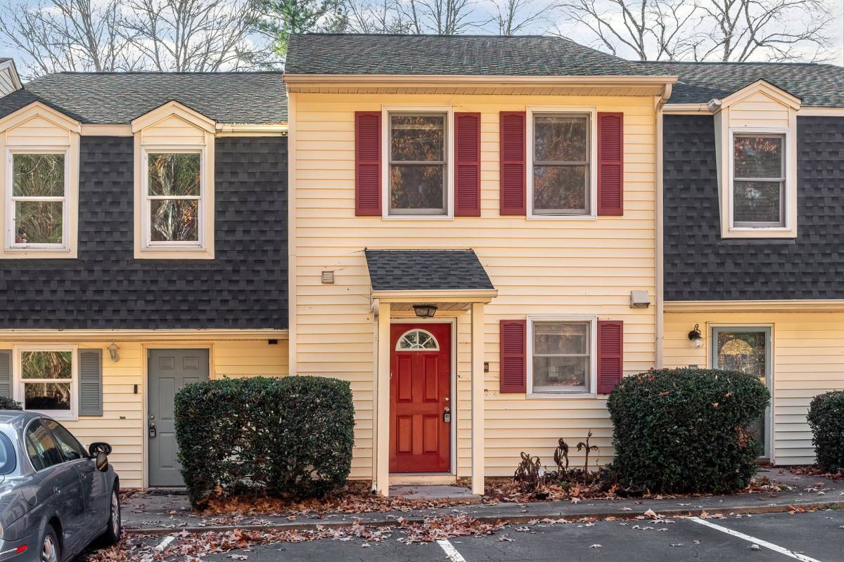 Townhouse for rent at 1507 Clermont Rd, Durham, NC 27713