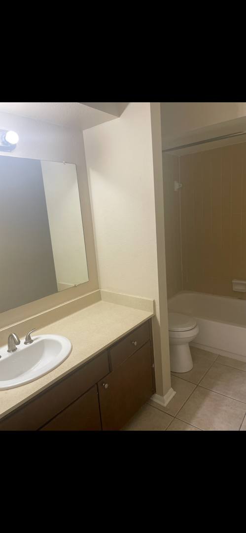 Apartment for rent at 5994 E 33rd Court, Tulsa, OK 74135