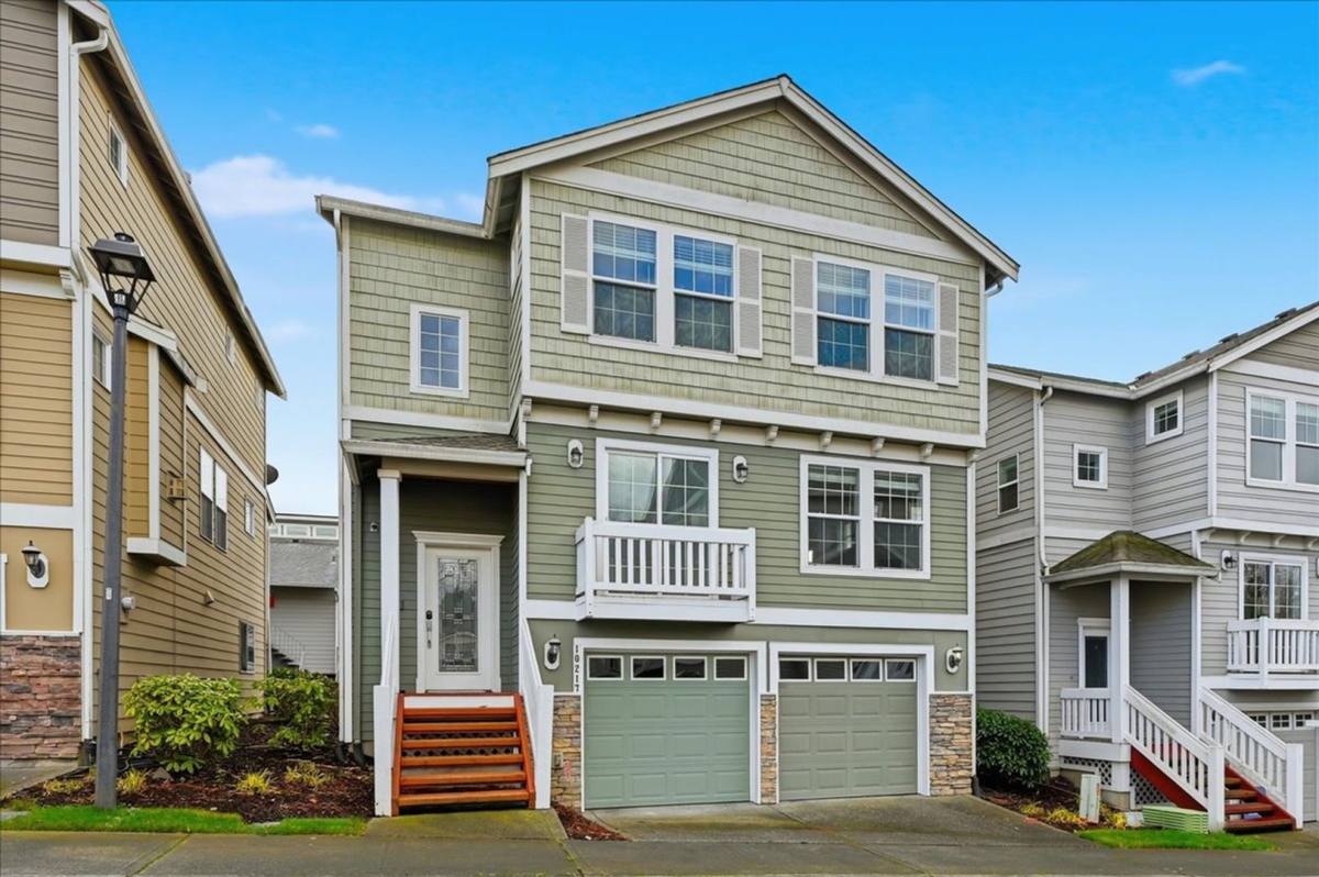 House for rent at 10217 SE 237th St, Kent, WA 98031