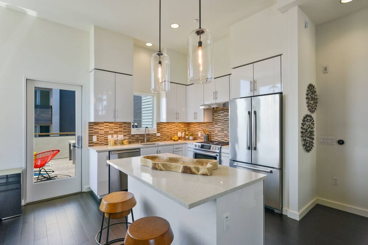 Townhouse for rent at 298 Coleman St, San Francisco, CA 94124